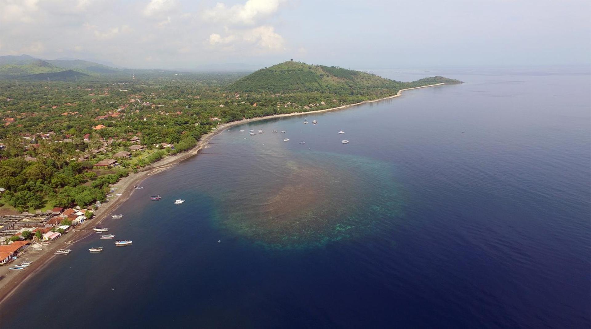 Avana Hotel & Dive Center Pemuteran Exteriör bild
