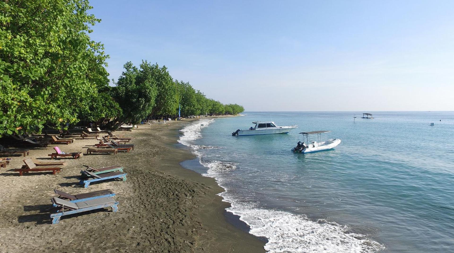 Avana Hotel & Dive Center Pemuteran Exteriör bild